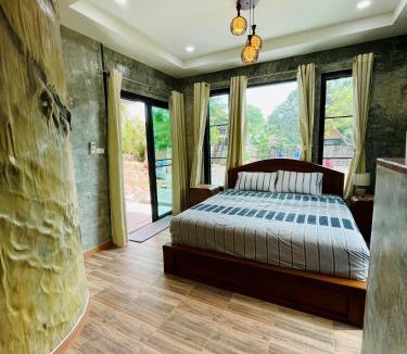 Pranburi Apartment | Stylish Resort Rooms in a Private Oasis