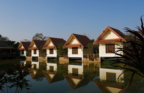 Nong Khai Hotel | Suanluang Garden View Resort