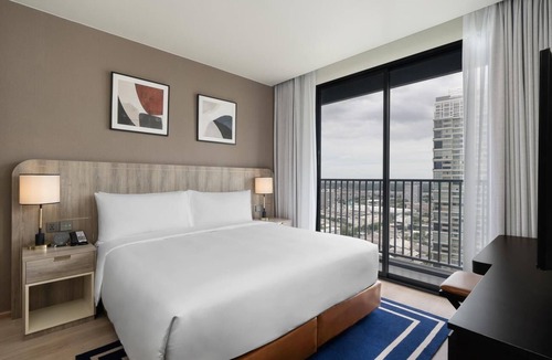 Khlong Tan Condo | Sukhumvit 24/ 1 BR/Breakfast/serviced/Monthly