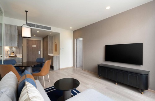 Khlong Tan Condo | Sukhumvit 24/ 1 BR/Breakfast/serviced/Monthly