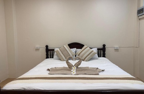 Haad Rin Hostel | Summer Sand