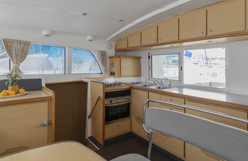 Salak Kok Boat Rental | Sun-Kissed Sailing Journey in Trat, Koh Chang