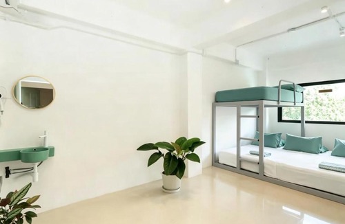 Chana Songkhram Hotel | Sunday Afternoon - Pool Stay Old Town Bangkok