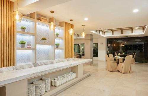 Suan Luang Hotel | Sunday Platinum Suites