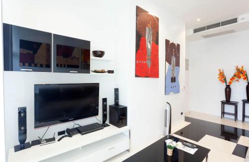 Karon Apartment | Sunset Plaza by RESAVA
