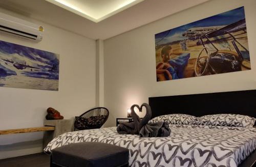Bueang Sam Phan Resort | Sunset resorts and bar