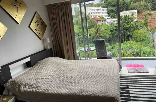 Karon Condo | Sunset Sea-View Studio, Karon Beach 800 m, Pool, Fibre Wi-Fi