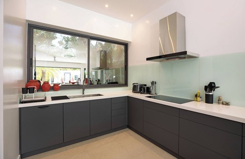 Rawai Villa | Superb modern 5 bdrs pool villa in rawai