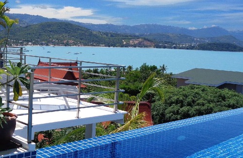 Bophut Villa | Superb villa with stunning views over the Bay of Bang Rak and beach 300m