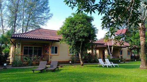 Khuekkhak Hotel | Sweet Mango Khaolak