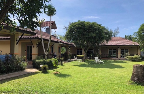Khuekkhak Hotel | Sweet Mango Khaolak