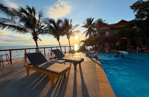 Haad Rin Resort | SWIMS! a Social Beach Resort
