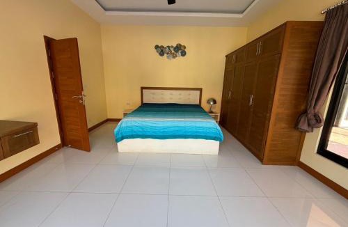 Bang Sare Villa | Talay Sawan Villa