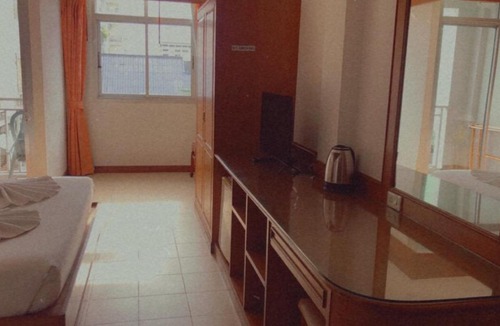 Nanai Road Hotel | Talya Patong Hotel