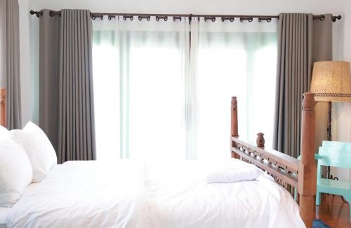 Lamphun House | Temple House Cottage