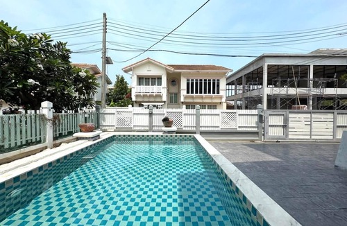 South Pattaya Villa | Warisa Garden Pool Villa