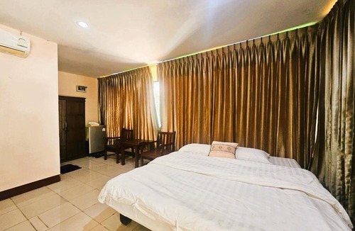 Hang Dong Hotel | Thai Gallery Baantawai