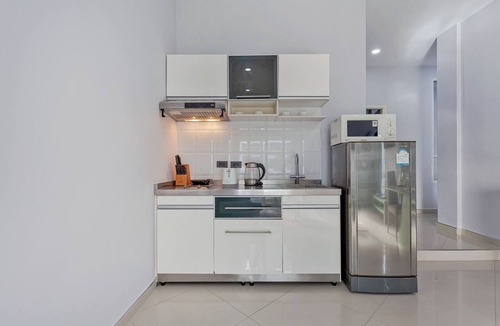 Pratumnak Hill Apartment | The 1 Bedroom "Four" with large pool