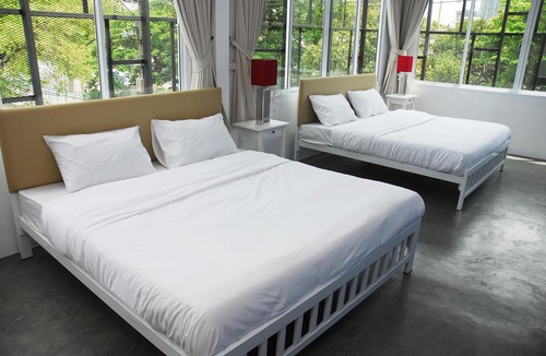 Khlong Toei Hotel | The Art Hostel Bangkok
