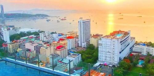 Pattaya Bay Apartment | The BASE Central Pattaya