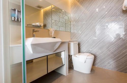 Buriram Hotel | The Crystal Hotel Buriram - formerly X2 Vibe Buriram