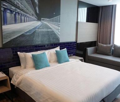 Buriram Hotel | The Crystal Hotel Buriram - formerly X2 Vibe Buriram