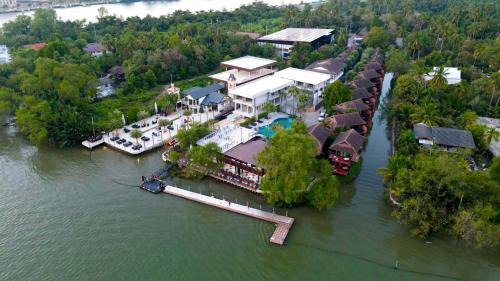 Samut Songkhram Resort | The Grace Amphawa