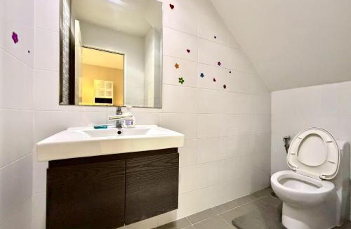 Khanna Yao House | The Modern Nest
