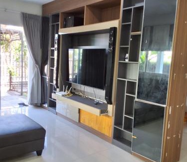 Lat Lum Kaeo House | The Plant Light Thiwanon
