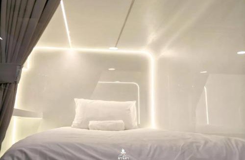 South Pattaya Hotel | The Rich Cafe & Hostel