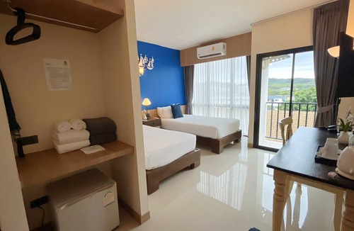 Ban Bo Han Hotel | The Sixteenth Naiyang Beach Hotel