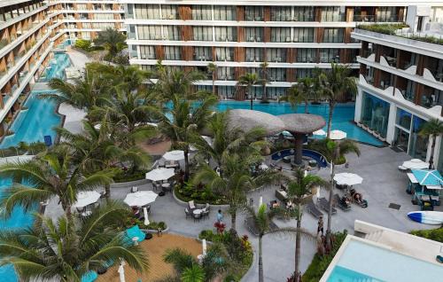 Choeng Thale Apartment | The Sunshine Beach 3-bedrooms Suite with Pool
