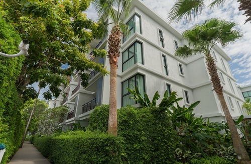 Rawai Hotel | The Title by Sure