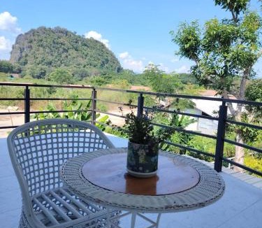 Doi Hang Bed & Breakfast | The Well House By Dao