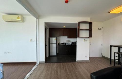 Talat Nuea Apartment | The wind condo