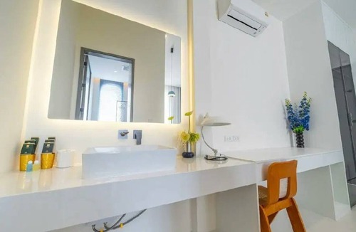 Pong House | Thep Prasit Jomtien 6BR Pool Villa · Karaoke & Gam