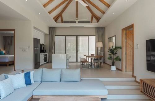 Bang Tao Villa | Tropical Holiday Villa Retreat near Bangtao Beach