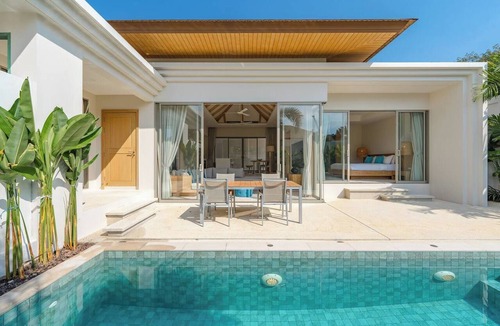 Bang Tao Villa | Tropical Holiday Villa Retreat near Bangtao Beach