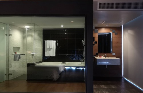 North Pattaya Hotel | TSix5 Quarter
