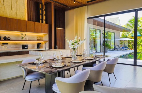 Chalong Villa | Ultra Luxury 4BR Pool villa by Sea Central C5