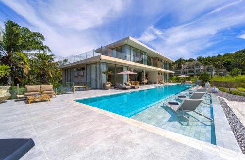Hua Hin Villa | Ultra-Modern 6-Bedroom in Golf Course - PH6