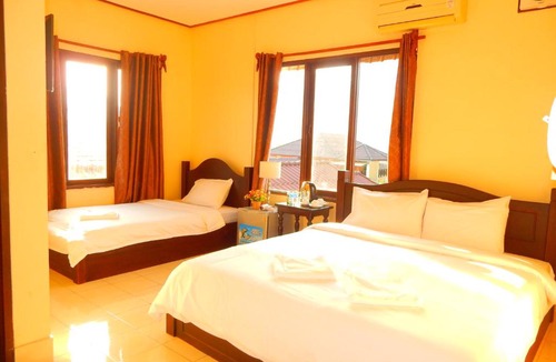 Vang Vieng Hotel | Vang Vieng Camellia Hotel
