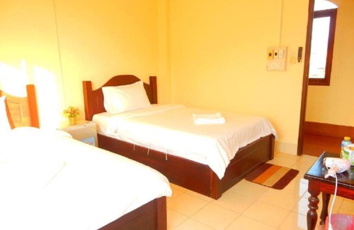 Vang Vieng Hotel | Vang Vieng Camellia Hotel