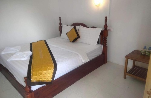 Vang Vieng Bed & Breakfast | Vang vieng Dior