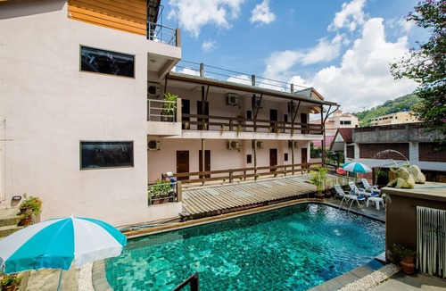 Nanai Road Apartment | Veerakit Standard, Shared Pool