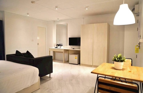 Ramkhamhaeng Hotel | Viewplace Hotel & Residence