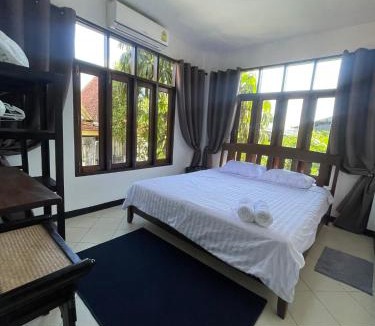 Cherngtalay Villa | Villa Aisawan