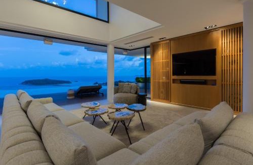 Bophut Villa | Villa Amylia, full service with world-class seaview