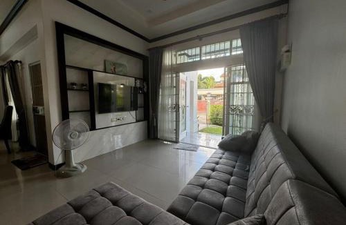Phuket Villa | Villa is near Central Phuket