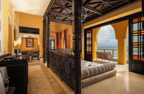 Pak Nam Pran Hotel | Villa Maroc Resort